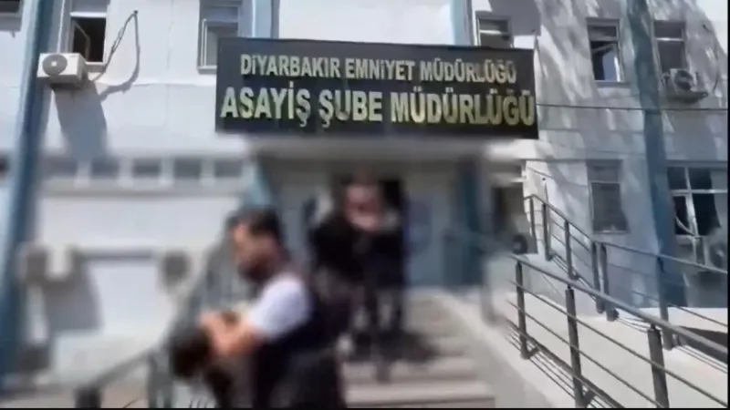 Polisi “beybi”, müşterileri “koli” şifresiyle belirleyen fuhuş şebekesine “Pandora Operasyonu”nda 6 tutuklama –  Ankara Haber